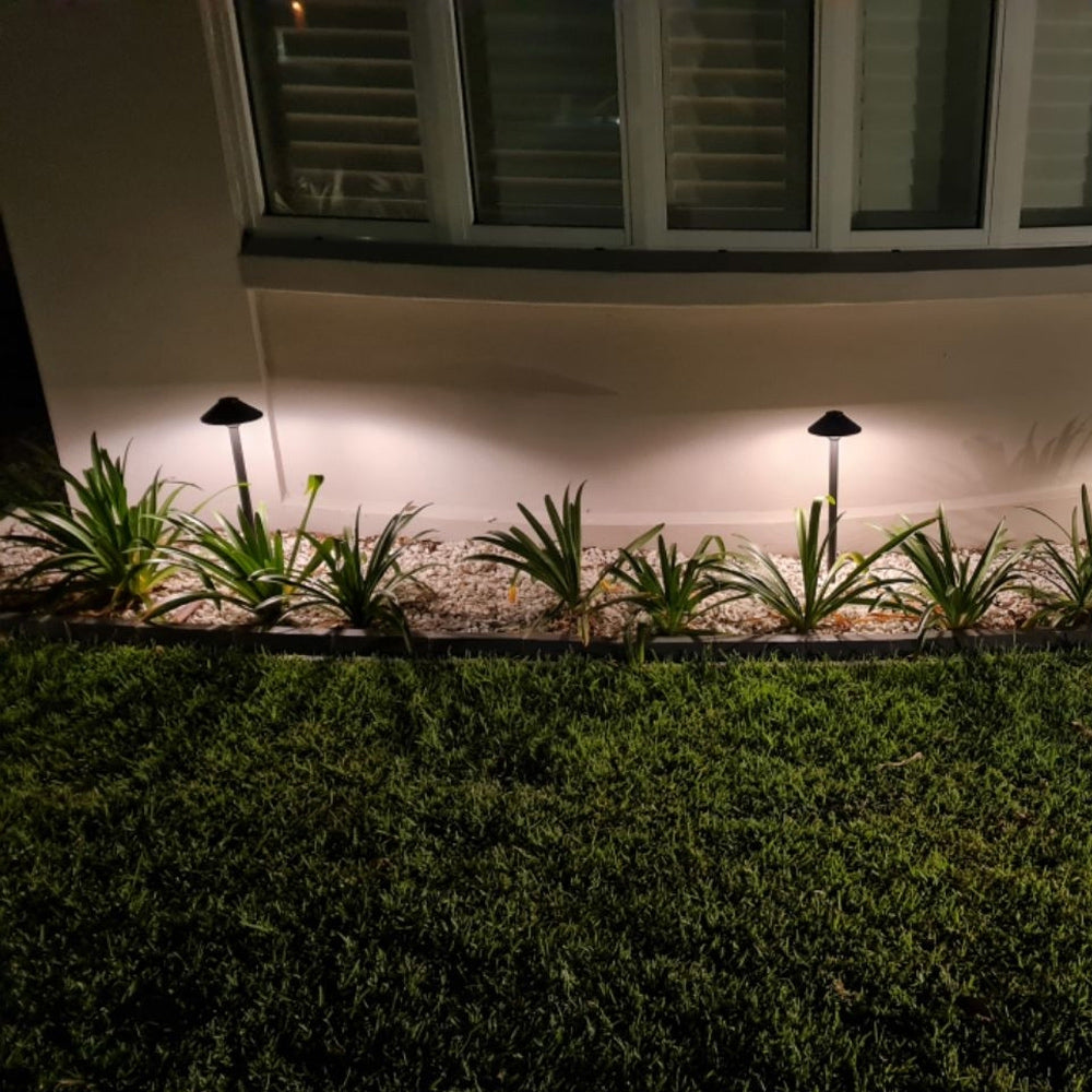 Pro Light Club Black Aluminium Medium Shaded Path Light