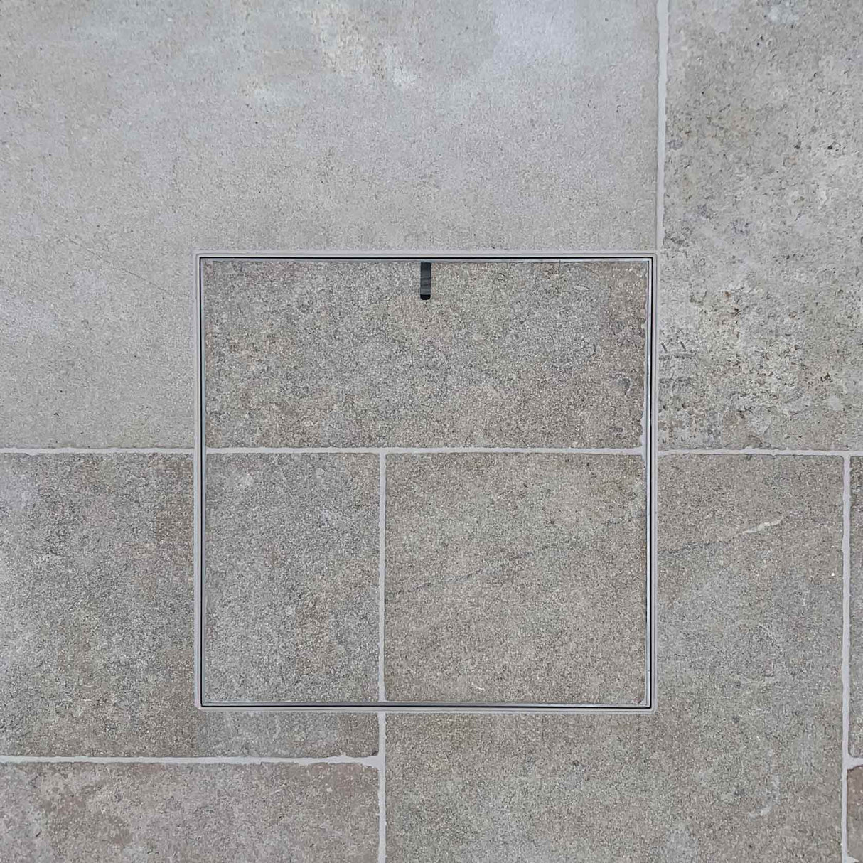 Hide Skimmer Lid & Access Cover - Stainless Steel Lid with Polymer Edge Protector