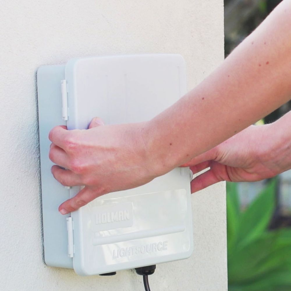 Holman Warm White Garden Lighting Controller and Transformer